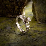 Ladies Connemara Marble Braided Back Claddagh Ring