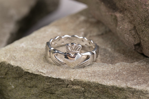 Ladies Claddagh Ring Sterling Silver Celtic Knot -  Jim O'Conner
