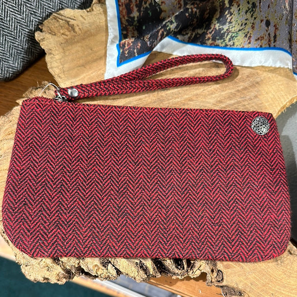 Ladies Herringbone Wristlet with Celtic Knot