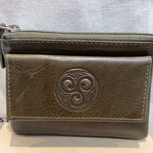 Leather Change Purse with a Celtic Eternity Knot ~ Green -  Lee River